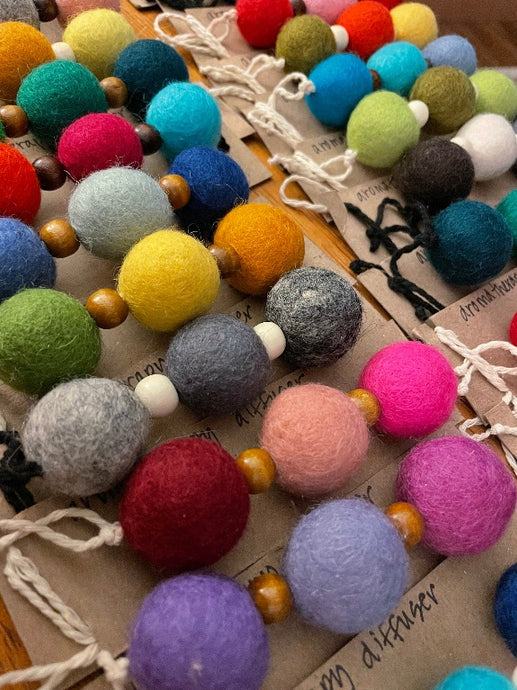 Felt balls are easy aromatherapy diffusers. 